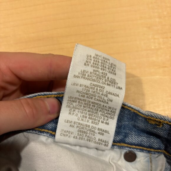 Levis 501 Jeans Mens 36x30 Blue Denim Pants Button Fly Straight Leg Light Wash - Picture 11 of 16